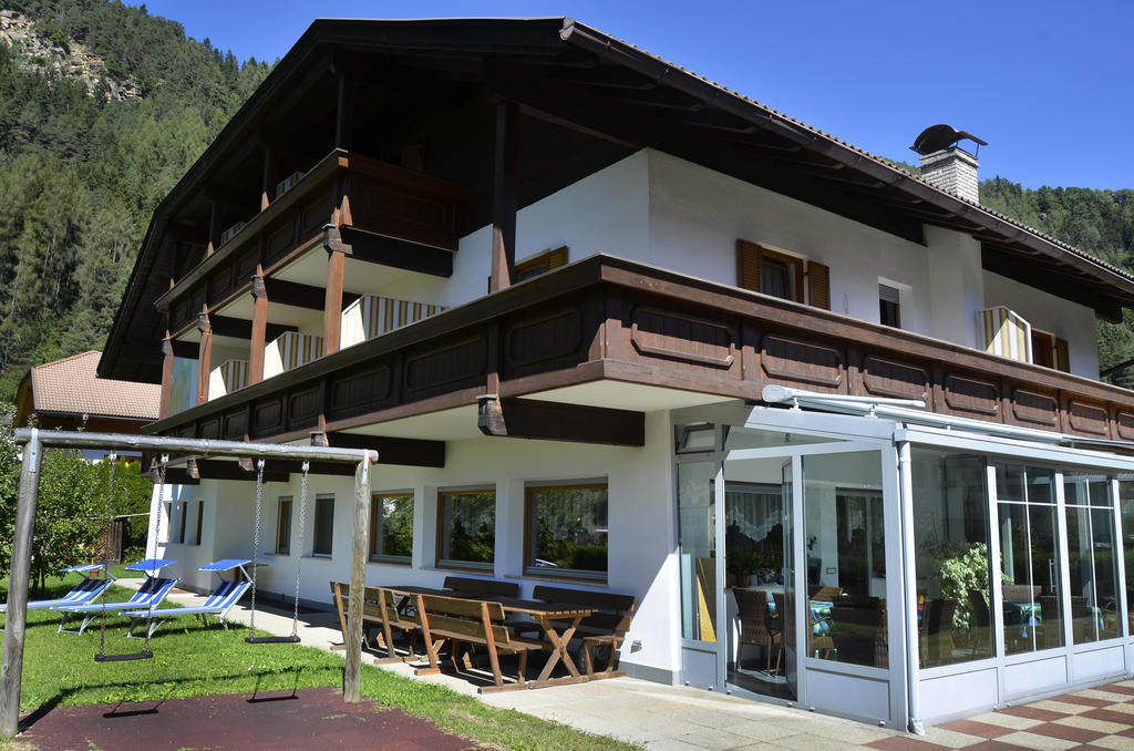Pension Pichler Chienes Exterior foto
