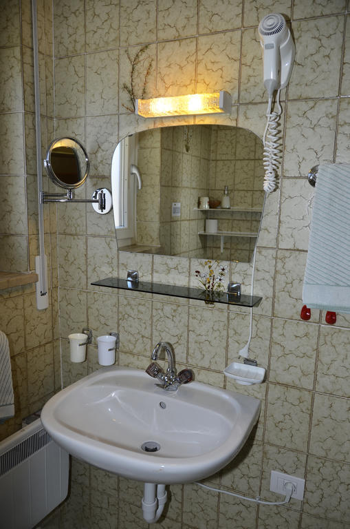 Pension Pichler Chienes Habitación foto