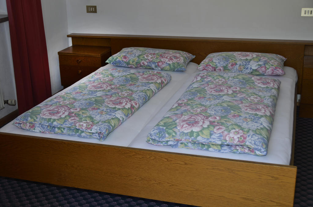 Pension Pichler Chienes Habitación foto