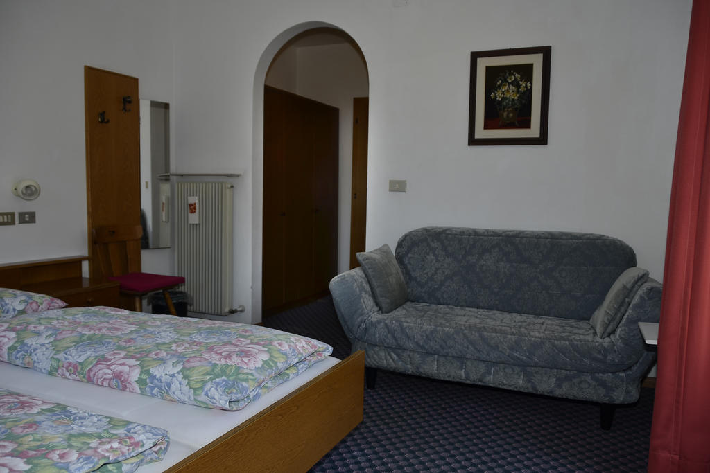 Pension Pichler Chienes Exterior foto